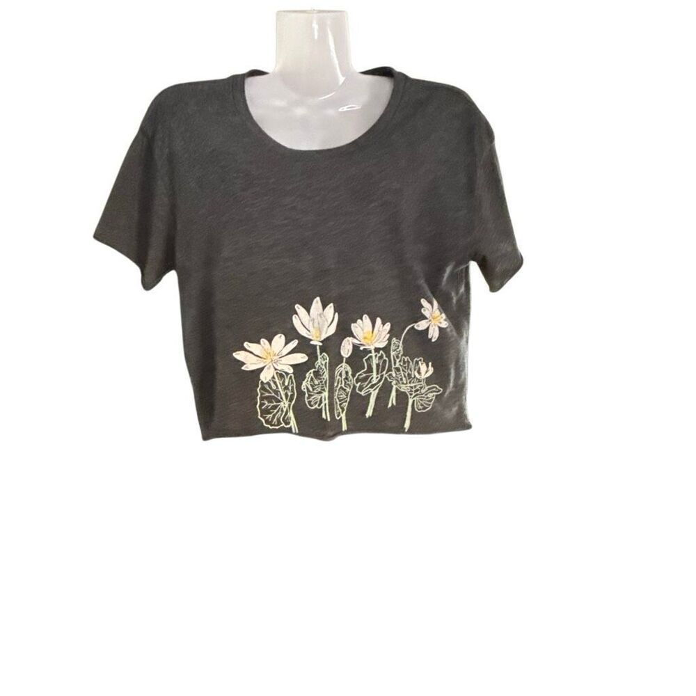 Custom Screen Print  Floral Crop Tee – Taproot Threads – Size M